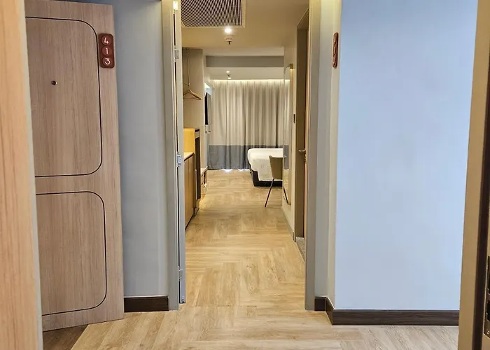 The Quarter Ladprao By Uhg Hotel